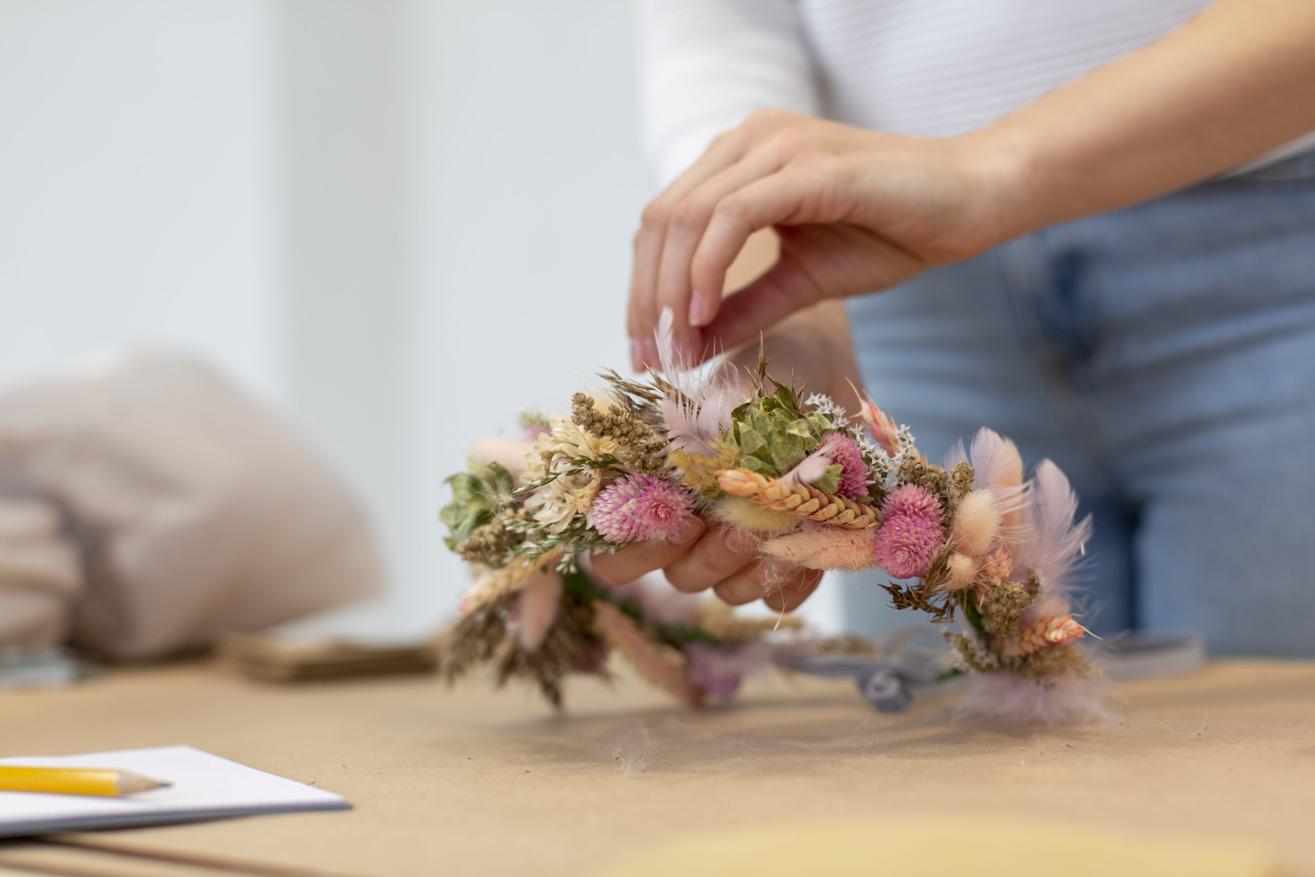 couronne de fleurs séchées